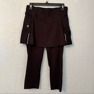 Athleta Yoga Tennis Skirt with Capris Womens Size Medium